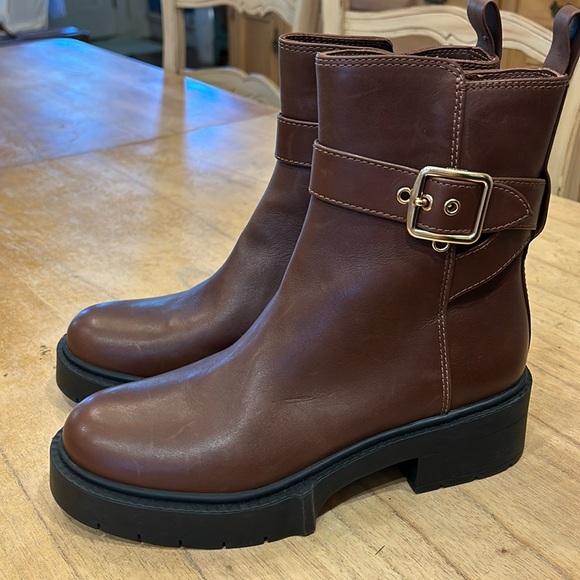 COACH
LACEY LEATHER BOOTIE LEATHER BUCKLE ANKLE BOOTS size 7.5 - Picture 2 of 11